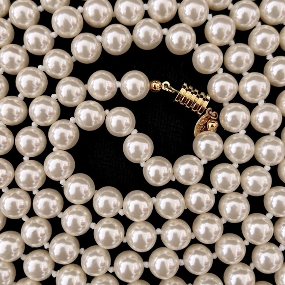 Vintage / Joan Rivers~120” Strand Long Pearls - Picture 4 of 10